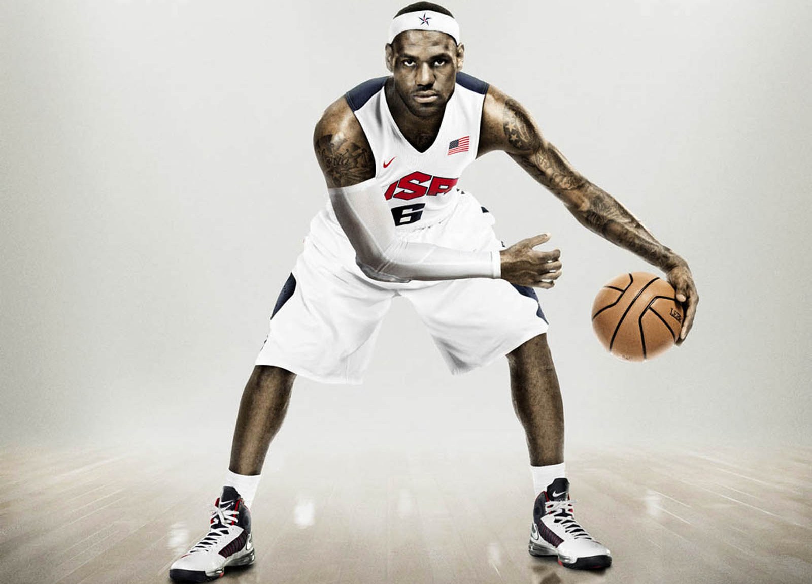 是否会拒签看世界杯的球迷？白宫官员：签证关乎国家安全（白宫官员称签证事关国家安全：世界杯观赛球迷会被拒签？）