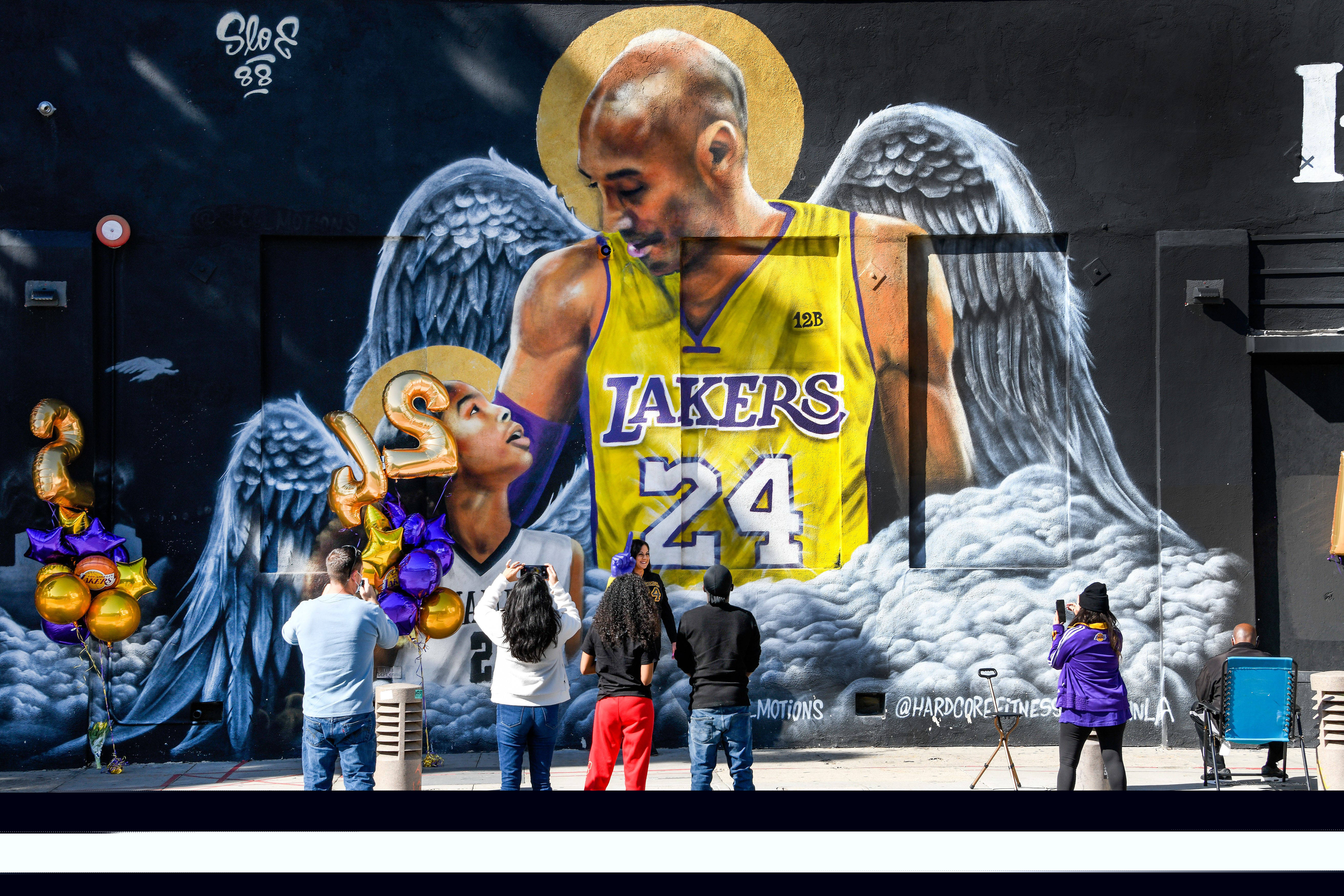 穆雷：这场比赛打得真久&真的非常激烈 尤其是内线对抗（穆雷：这场比赛时间很长、强度极高，内线对抗尤为激烈）