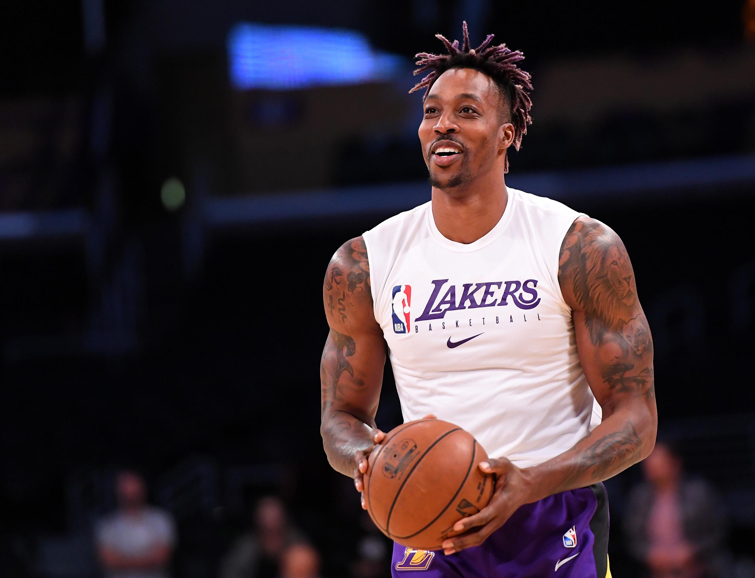 科内特3中1得2分8板1助：全面表现下的遗憾表现（科内特3投1中拿2分8篮板1助攻：全面数据难掩遗憾）