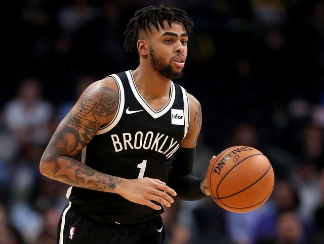 本泽马评选历史最佳阵容：（本泽马心目中的历史最佳阵容揭晓）