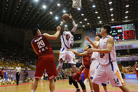 NBA战报：布里奇斯35分，黄蜂118-111加时击败猛龙（NBA速递：布里奇斯砍35分，黄蜂加时118-111力克猛龙）